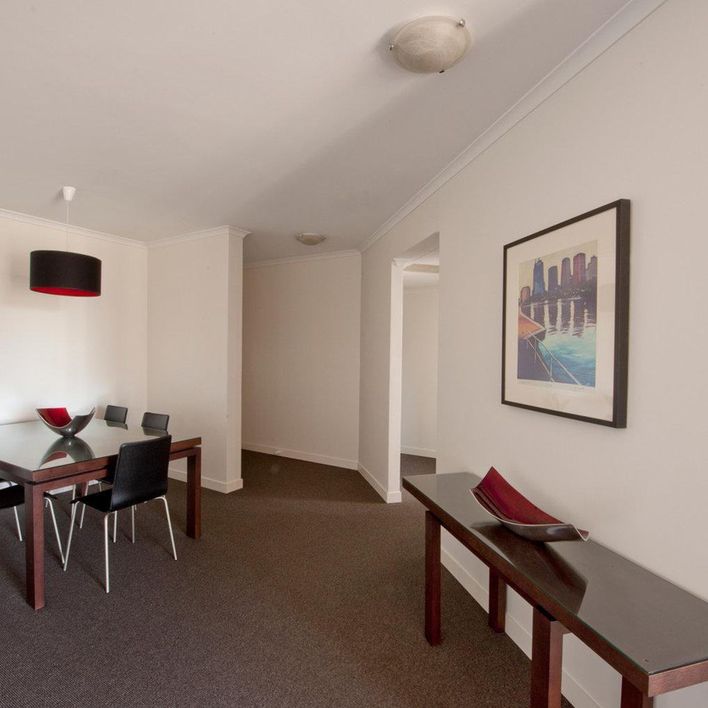 Mantra On The Park Aparthotel Melbourne