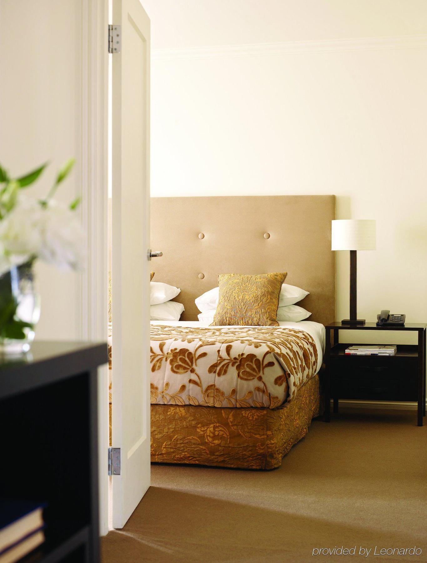 Lyall Hotel