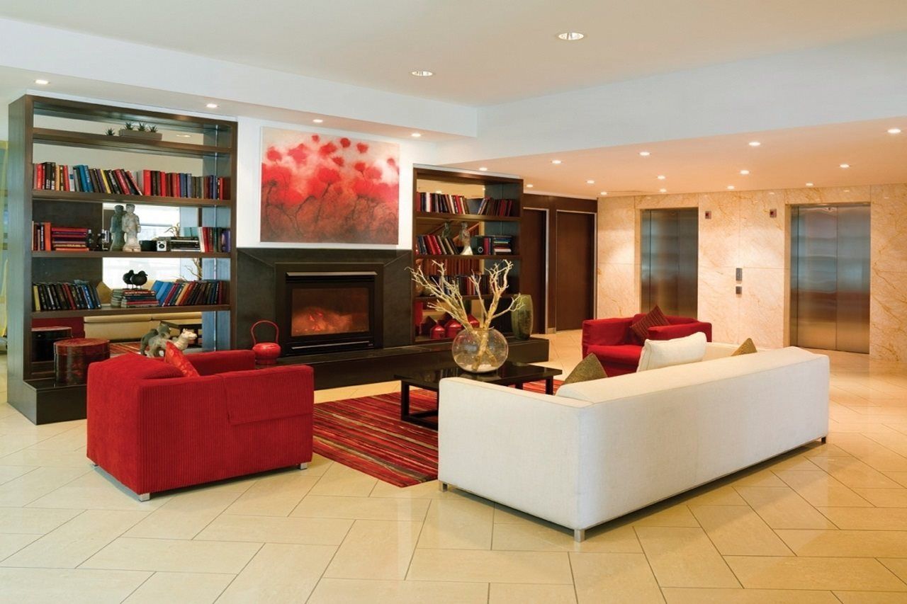 Aparthotel Brady Flinders Street 4*