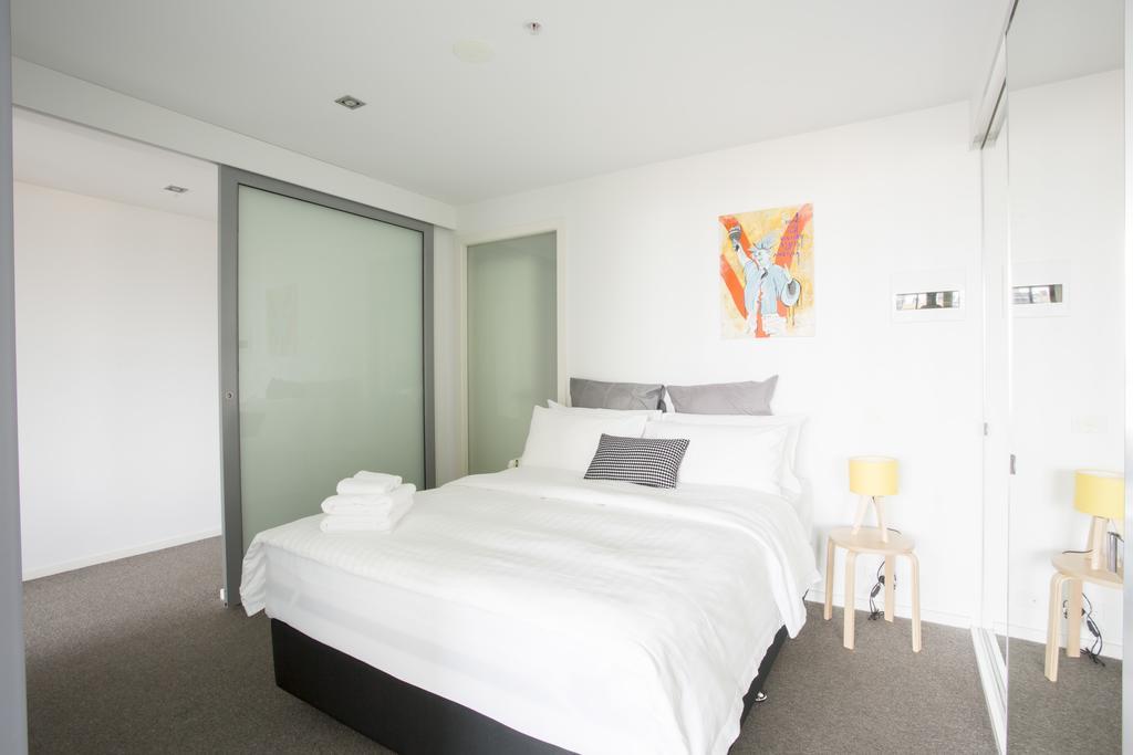 Canvas Suites On Downie Apartment