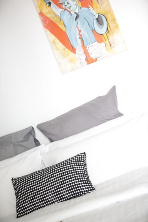 Canvas Suites On Downie Melbourne