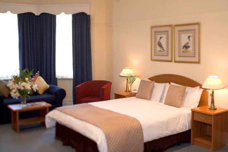 Hotel Charsfield Melbourne