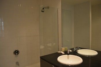 Aparthotel Flinders Lane