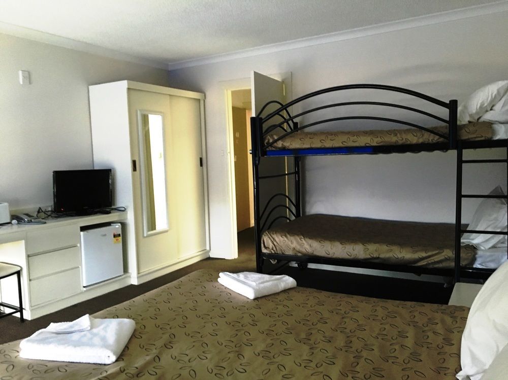 Alexander Motor Motel