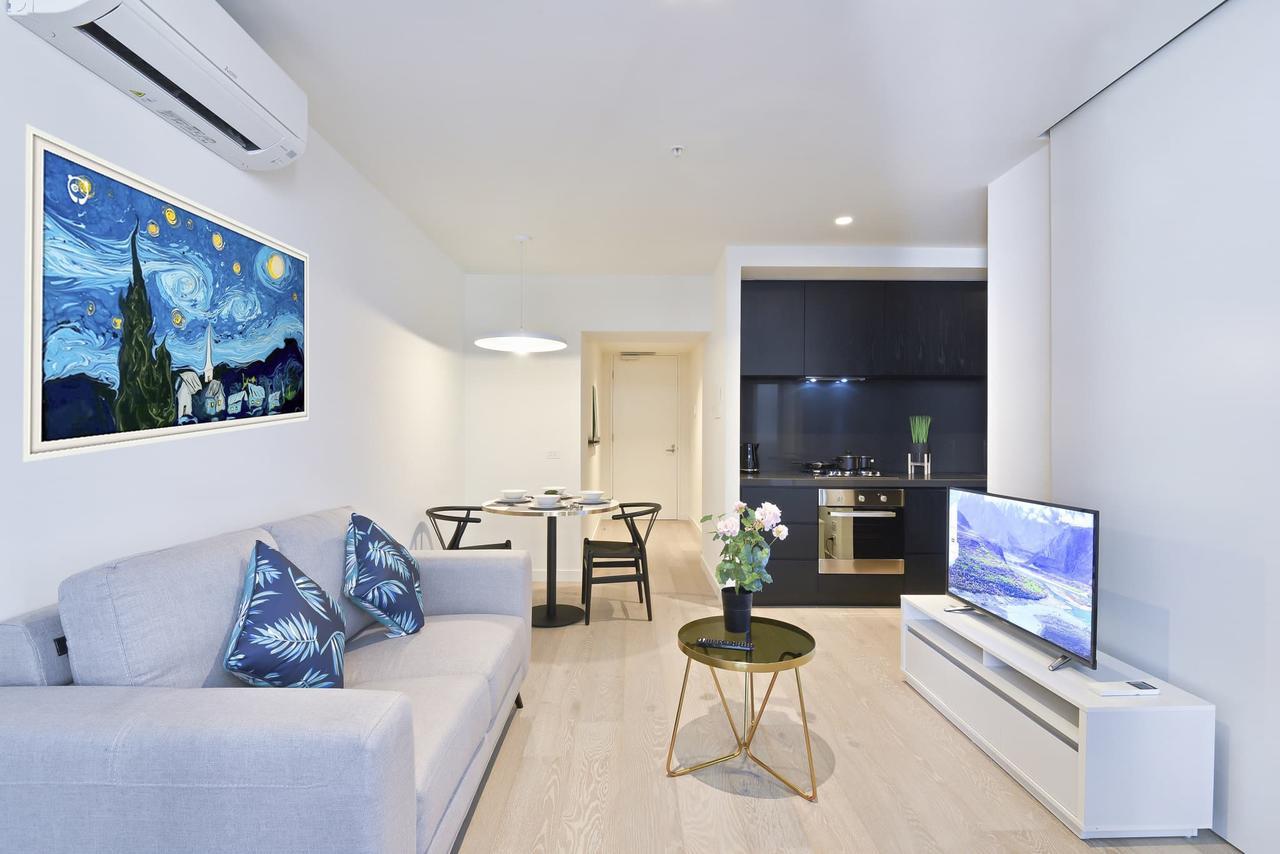 Domo - Empire Apartment