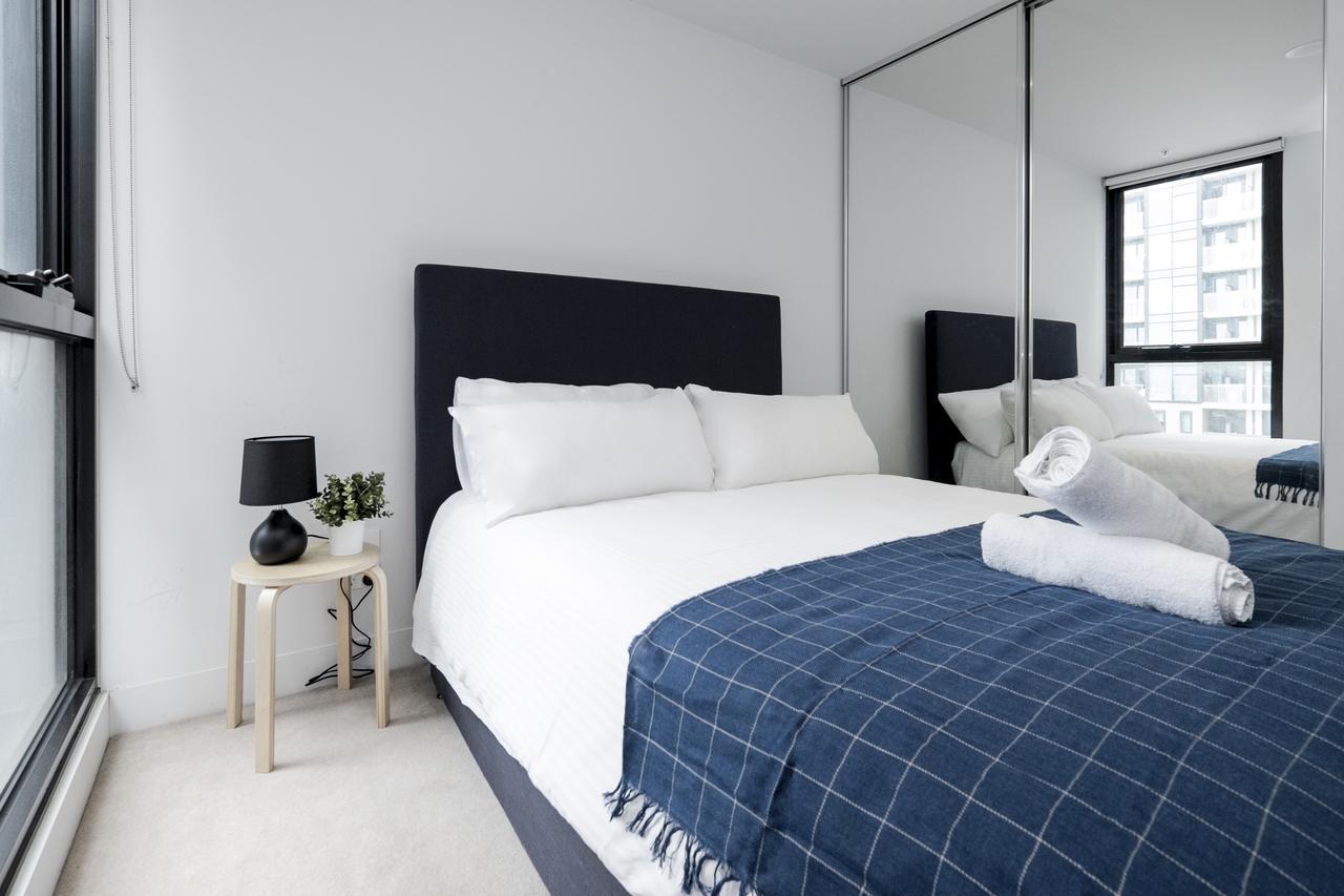 Mono Apartments On Franklin Street *