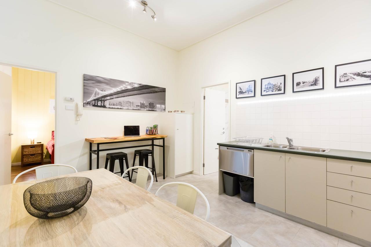 Archie's Cbd Laneway Apartment *