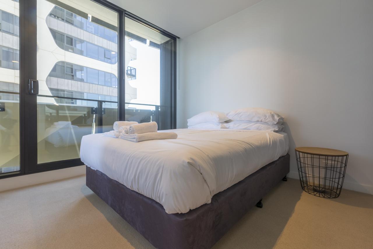 Domain - St Kilda Rd Precinct 4*