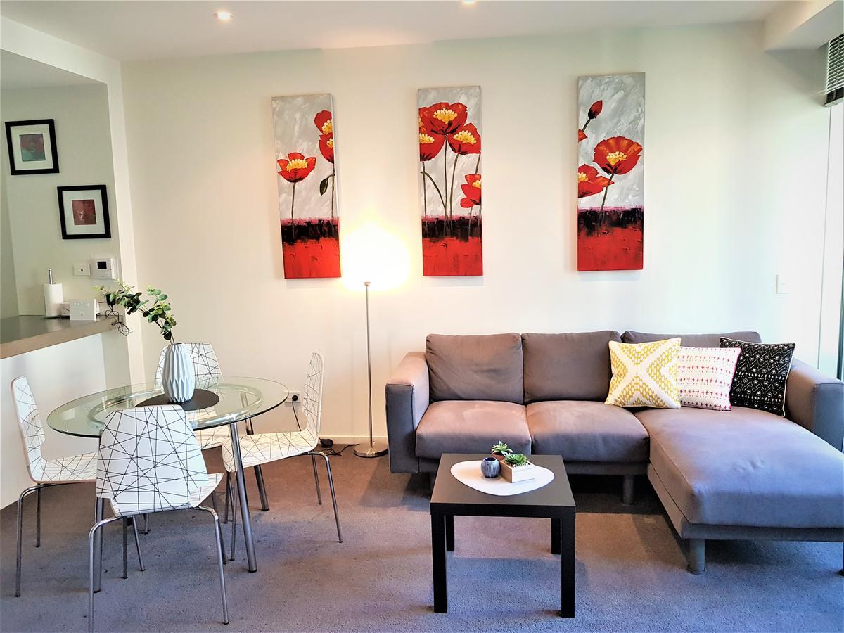 Readyset At Liberty Apartment *