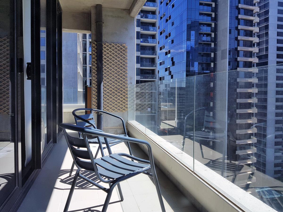 Apartment Readyset On Spencer *