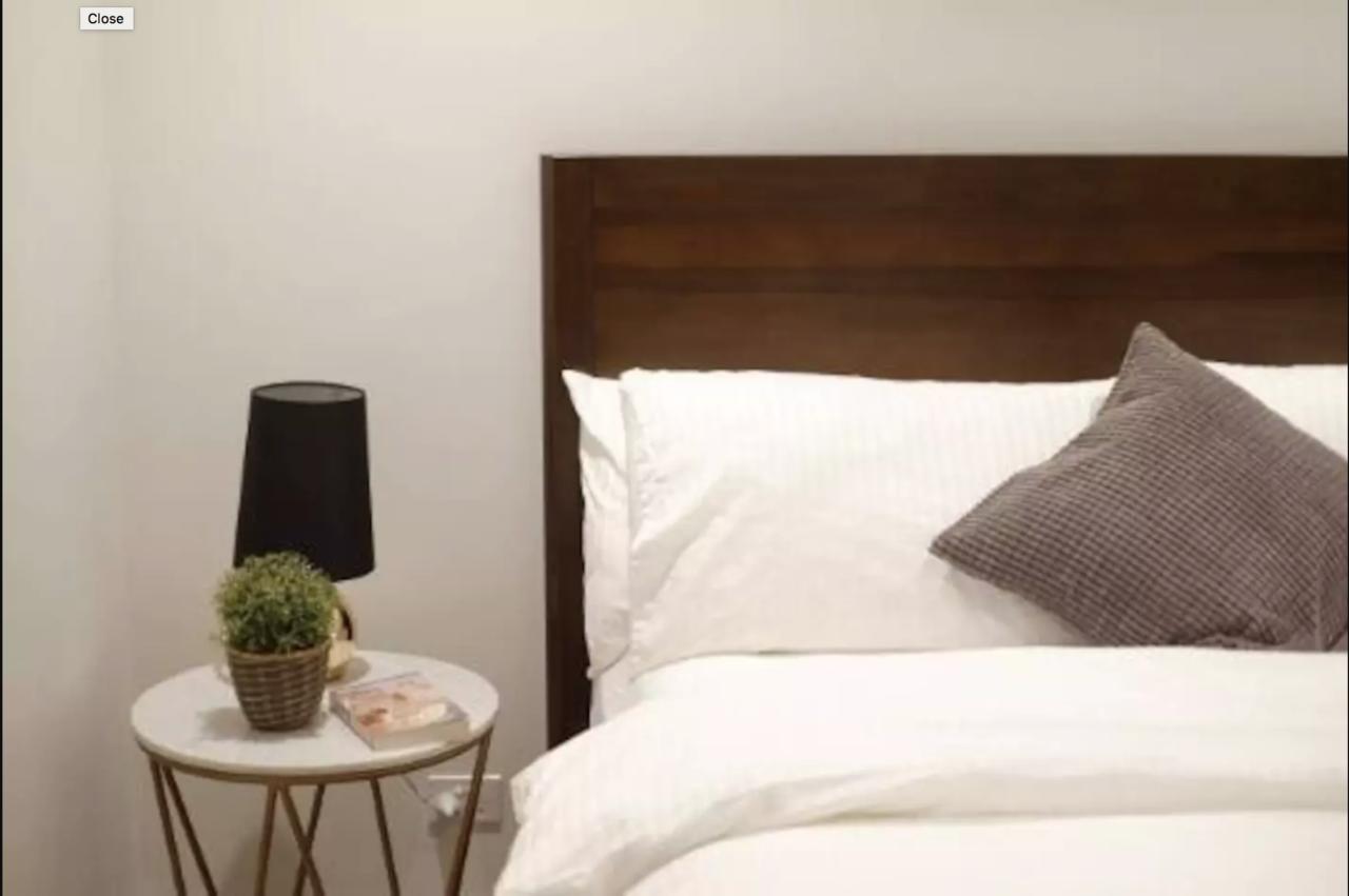 Melbourne Central Apartment