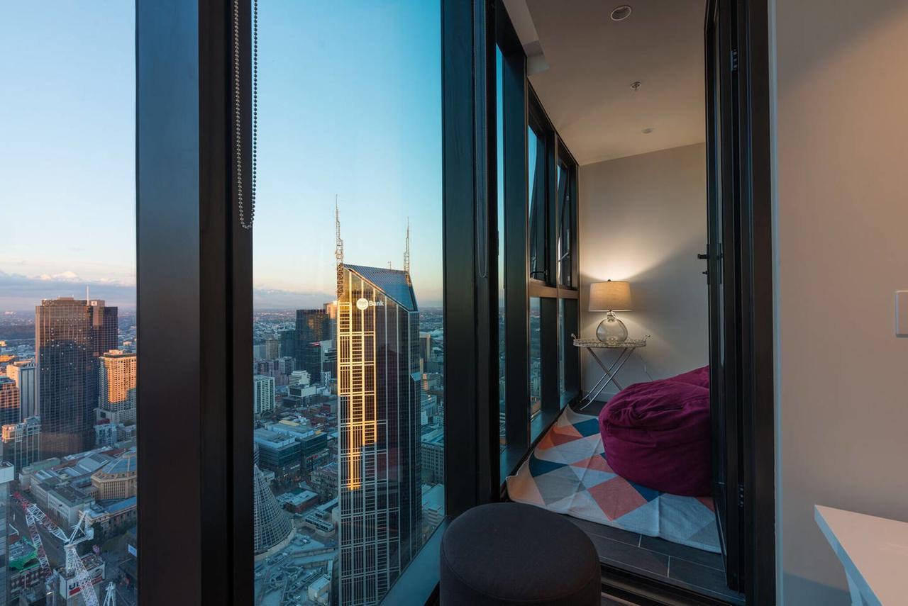 Eq Tower Luxury 2 Bedroom Skyline Cbd Apartment Melbourne