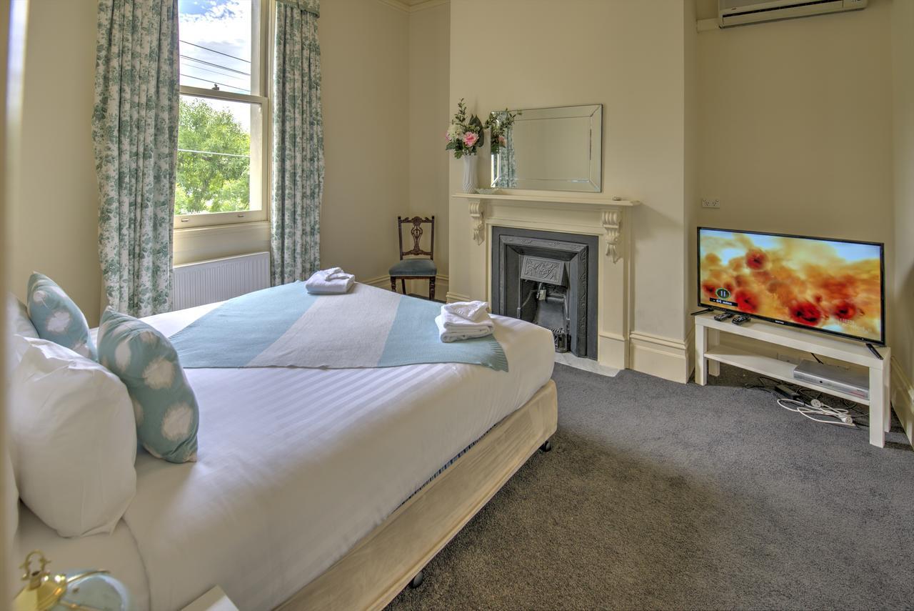 Beautiful Victorian Mansion By The Sea - 7 Bedrooms, 7 Bathrooms Melbourne