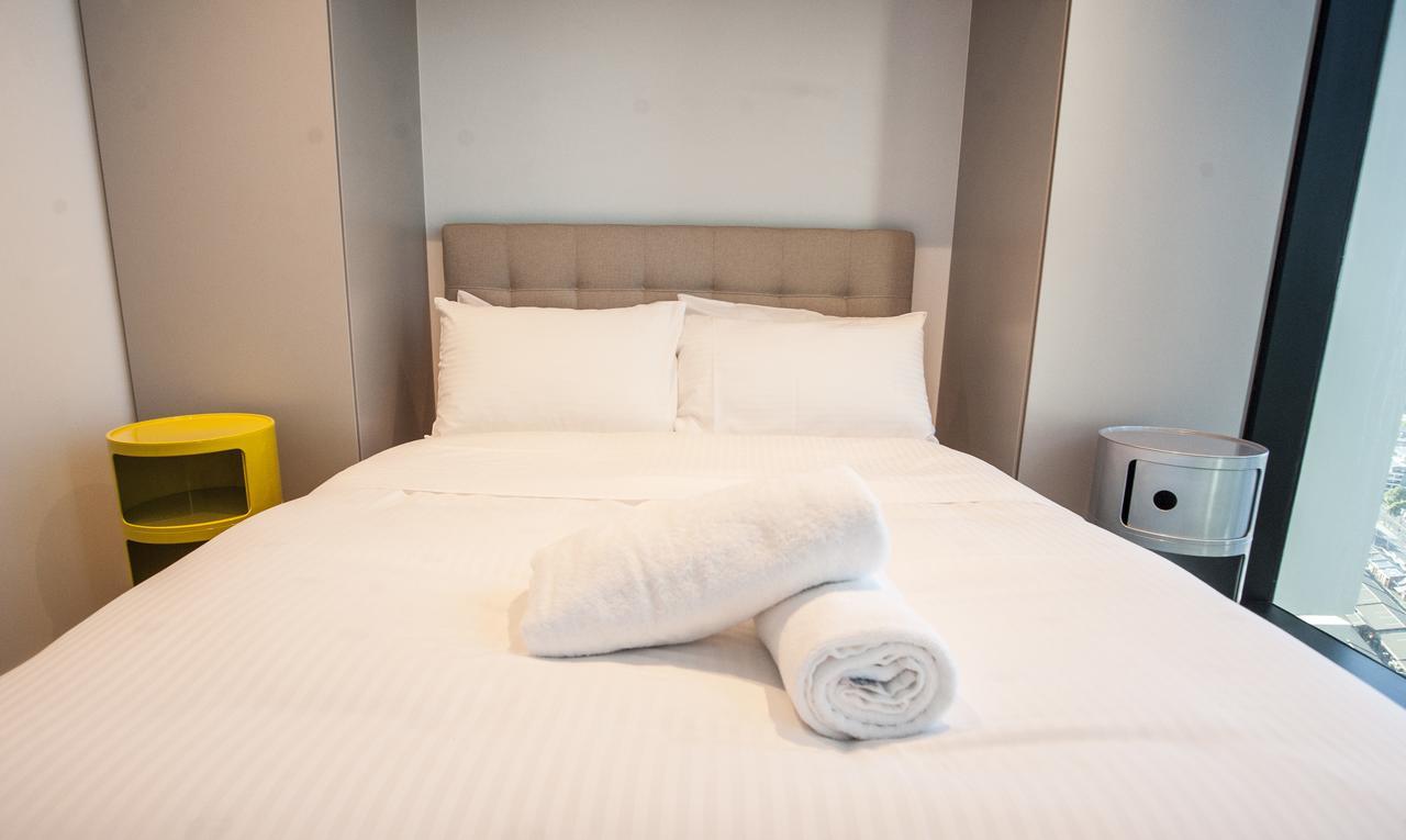 Apartment Victoria One 2 Bedroom 2 Bathroom *