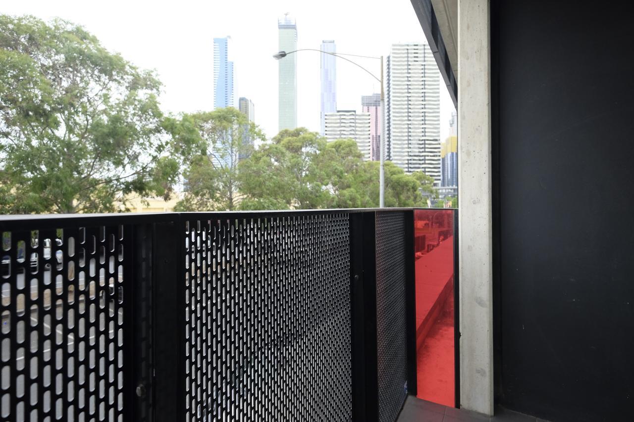 Mono Apartments On Franklin Street Apartment Melbourne