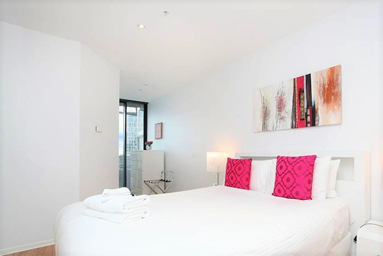 Docklands Executive - *