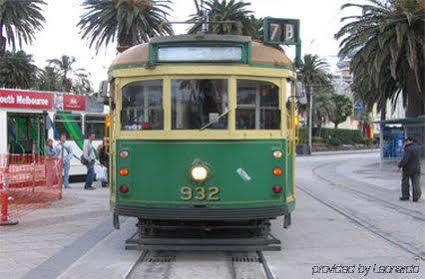 Aparthotel St Kilda 4*