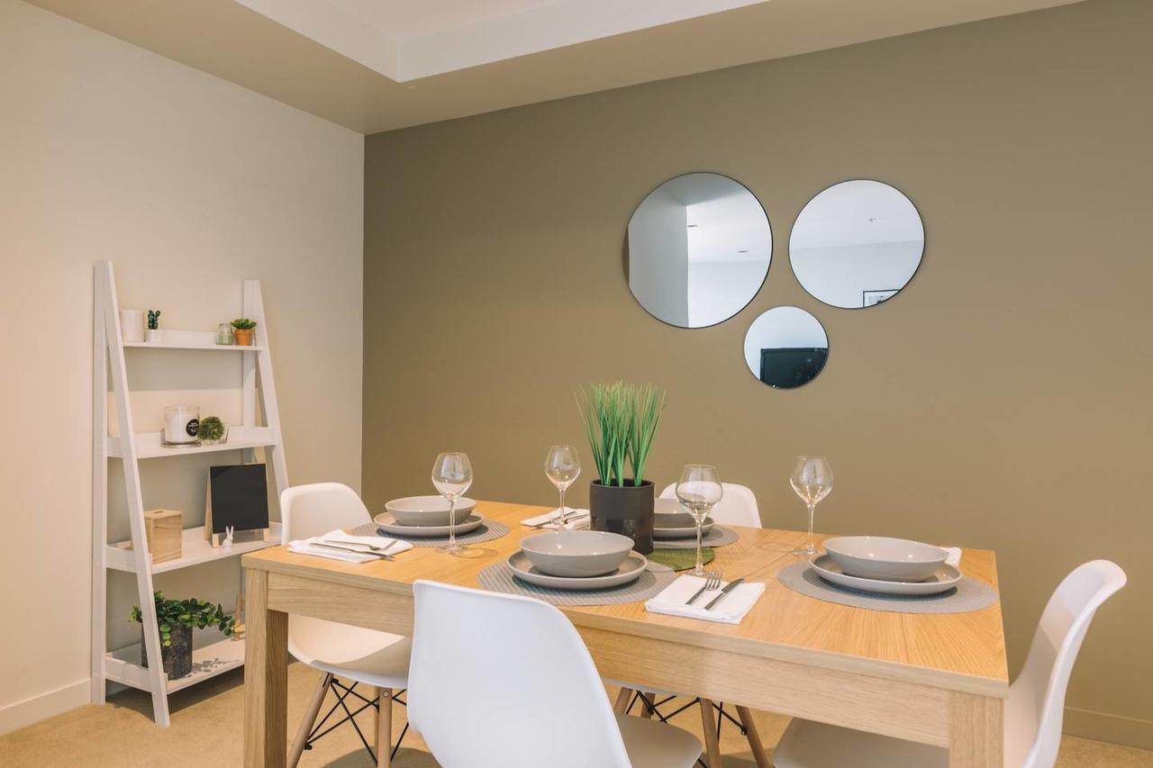 Apartment Beautiful Near Etihad Stadium! Book Now! *