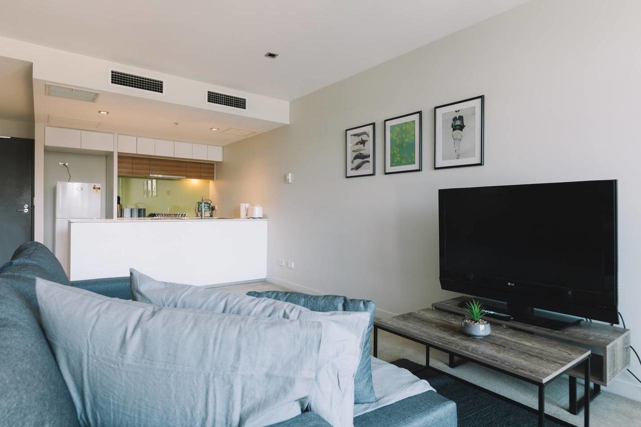 Apartment Beautiful Near Etihad Stadium! Book Now!