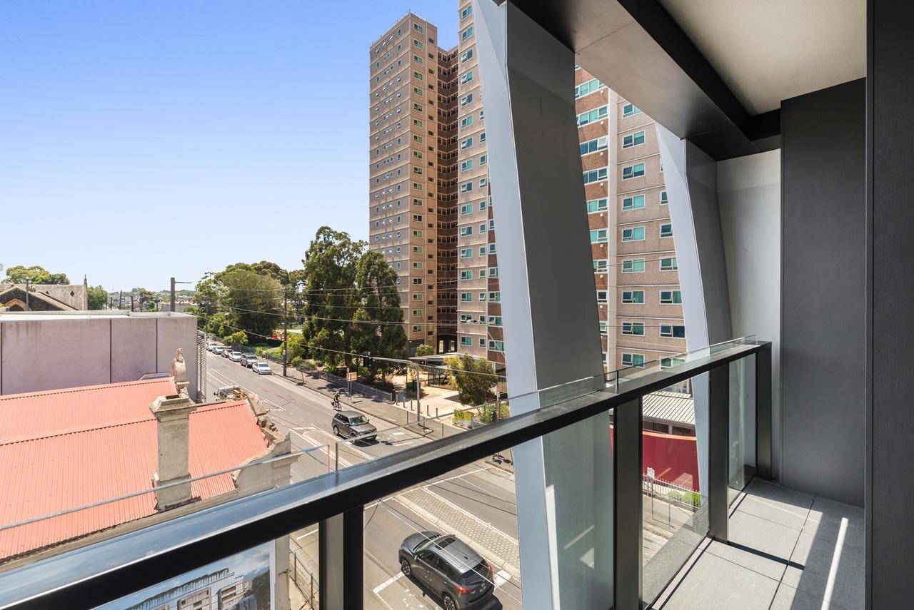 Apartment Collingwood Cribs *