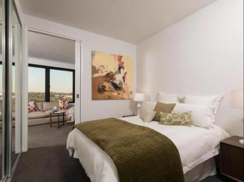 Alt Tower Aparthotel 4*