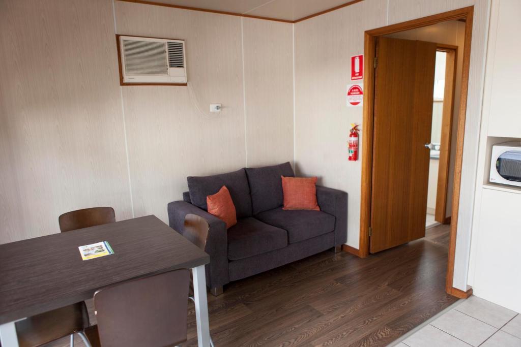 Airport Tourist Village Holiday park Melbourne