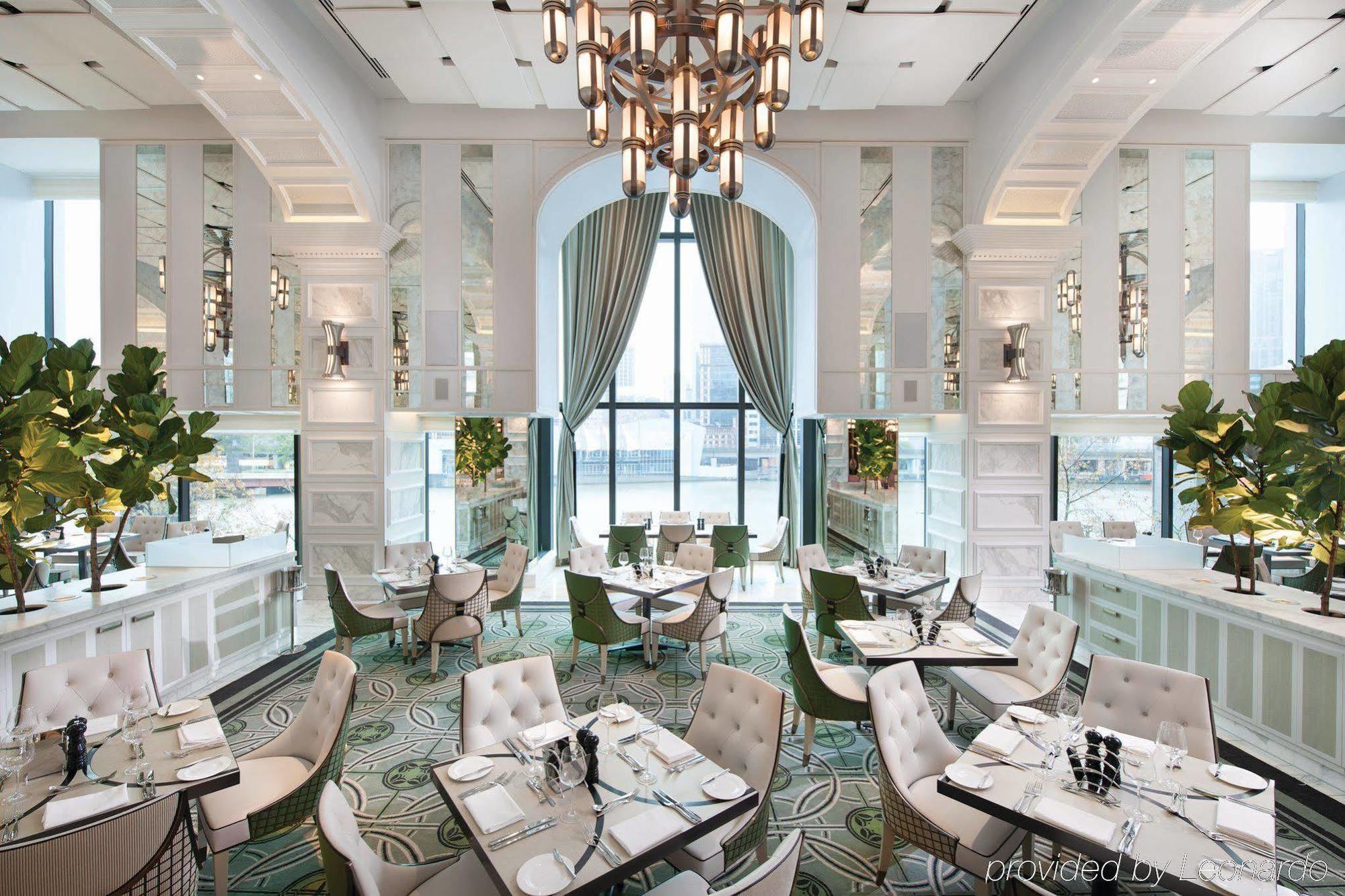 Hotel Crown Towers