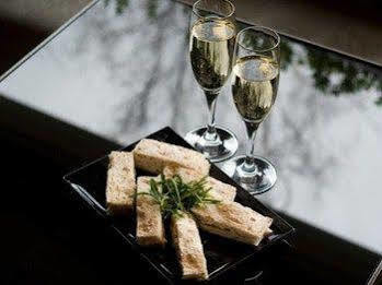 Hotel Lyall 5*