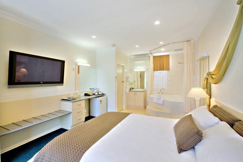 Motel Melbourne's Princes Park 4*