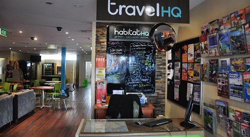 Hostel Habitat Hq *