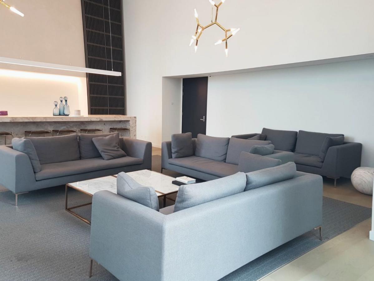 Apartment Luxury Cbd - Pool, Gym And *