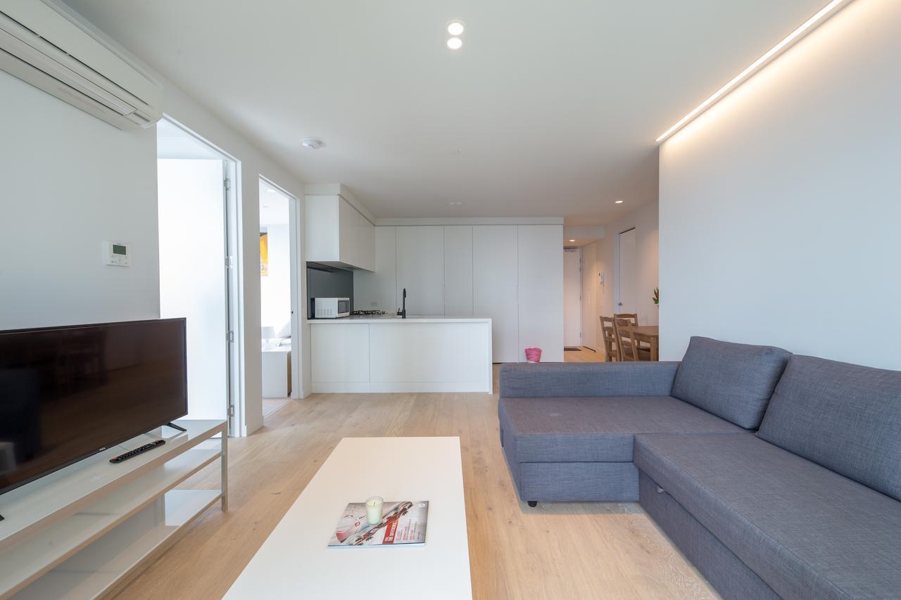 Apartment Light Tower *