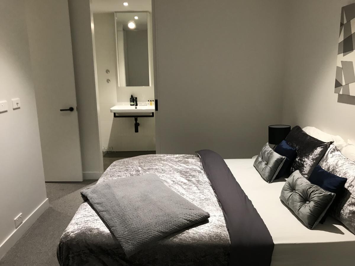 Upper House Suites * Melbourne