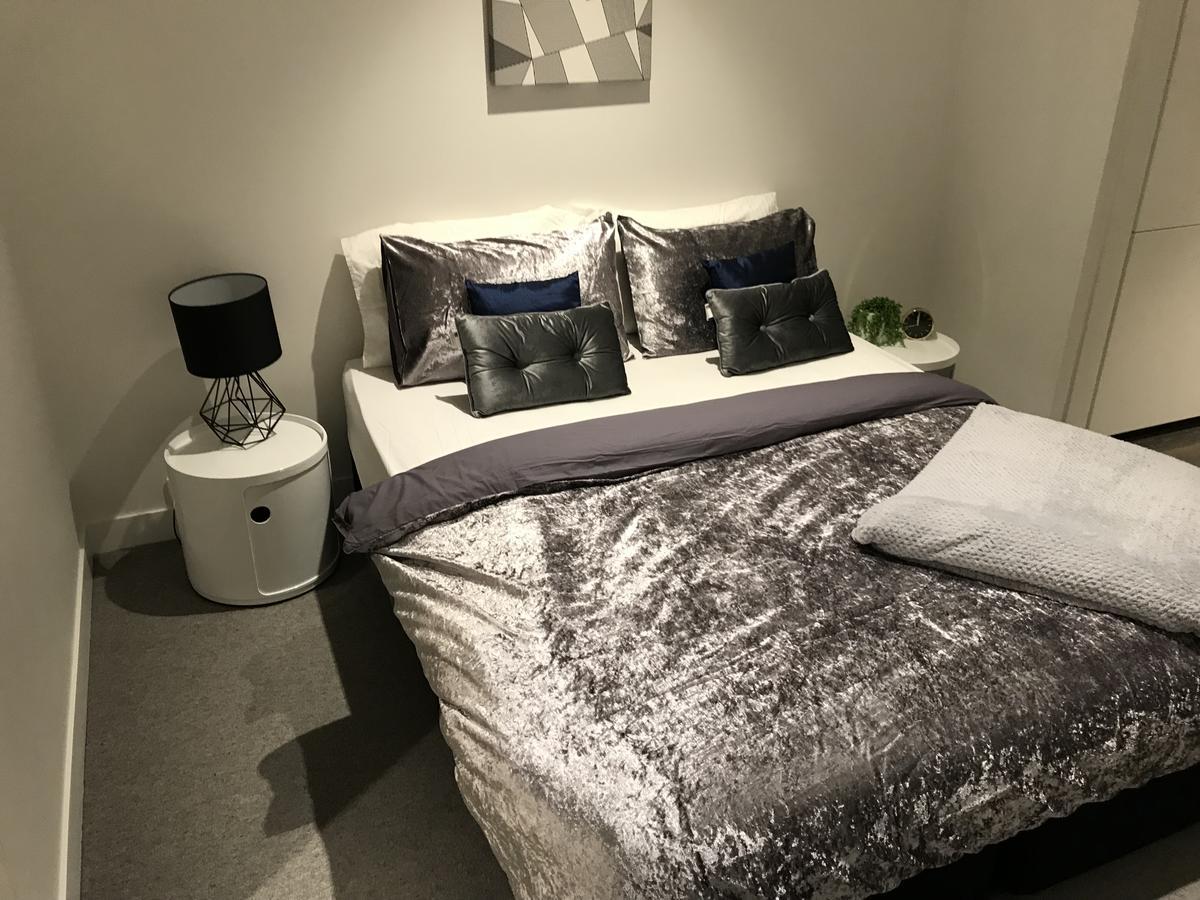 Upper House Suites Apartment