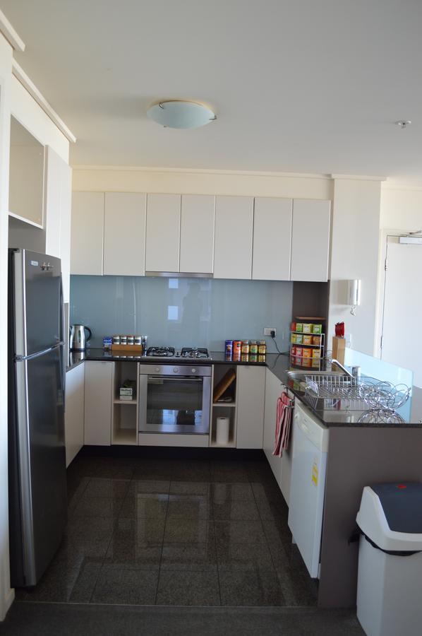 3 Bedroom In Southbank Apartment *