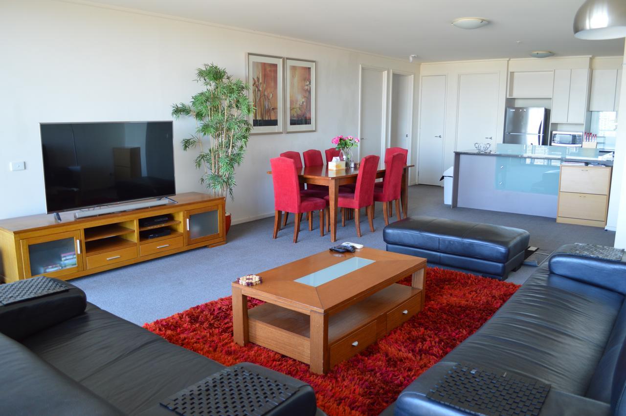 Apartment 3 Bedroom In Southbank *