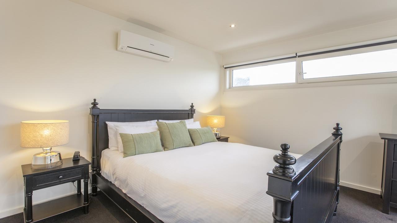 Boutique Stays - Elwood Hideaway Holiday home *