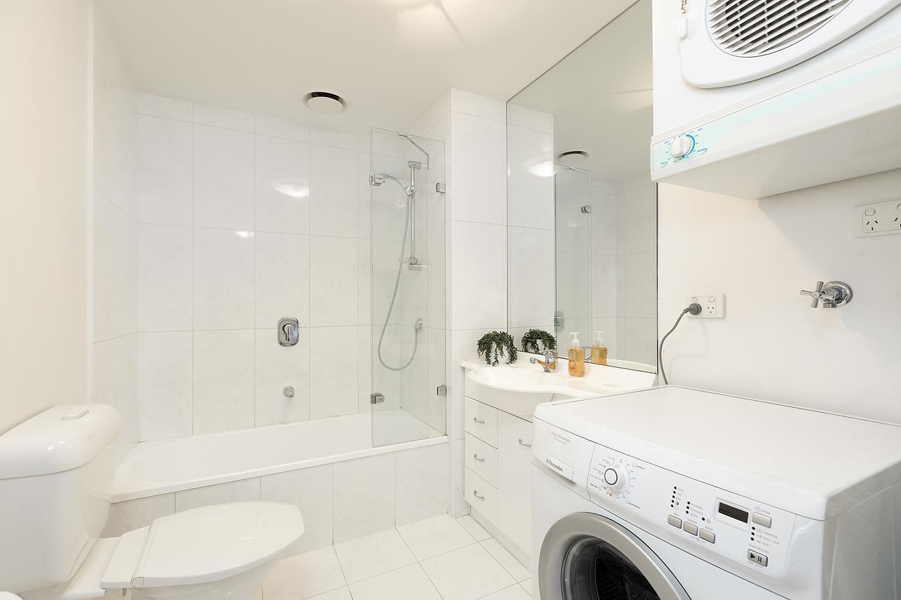 Complete Host Southpoint Apartment