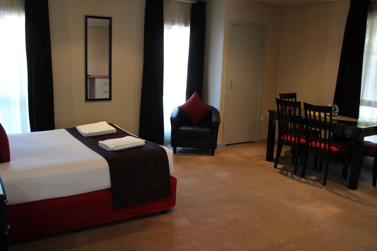 Hume Motor Motel 3*