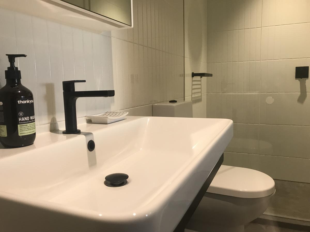 Upper House Suites Apartment