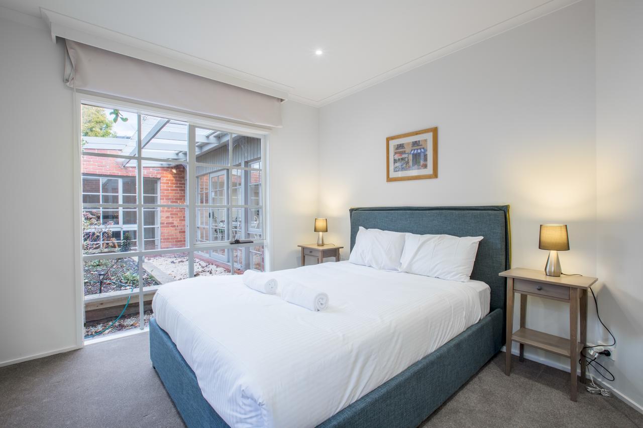 Lots Life Garden View Amazing Five Bedrooms * Melbourne
