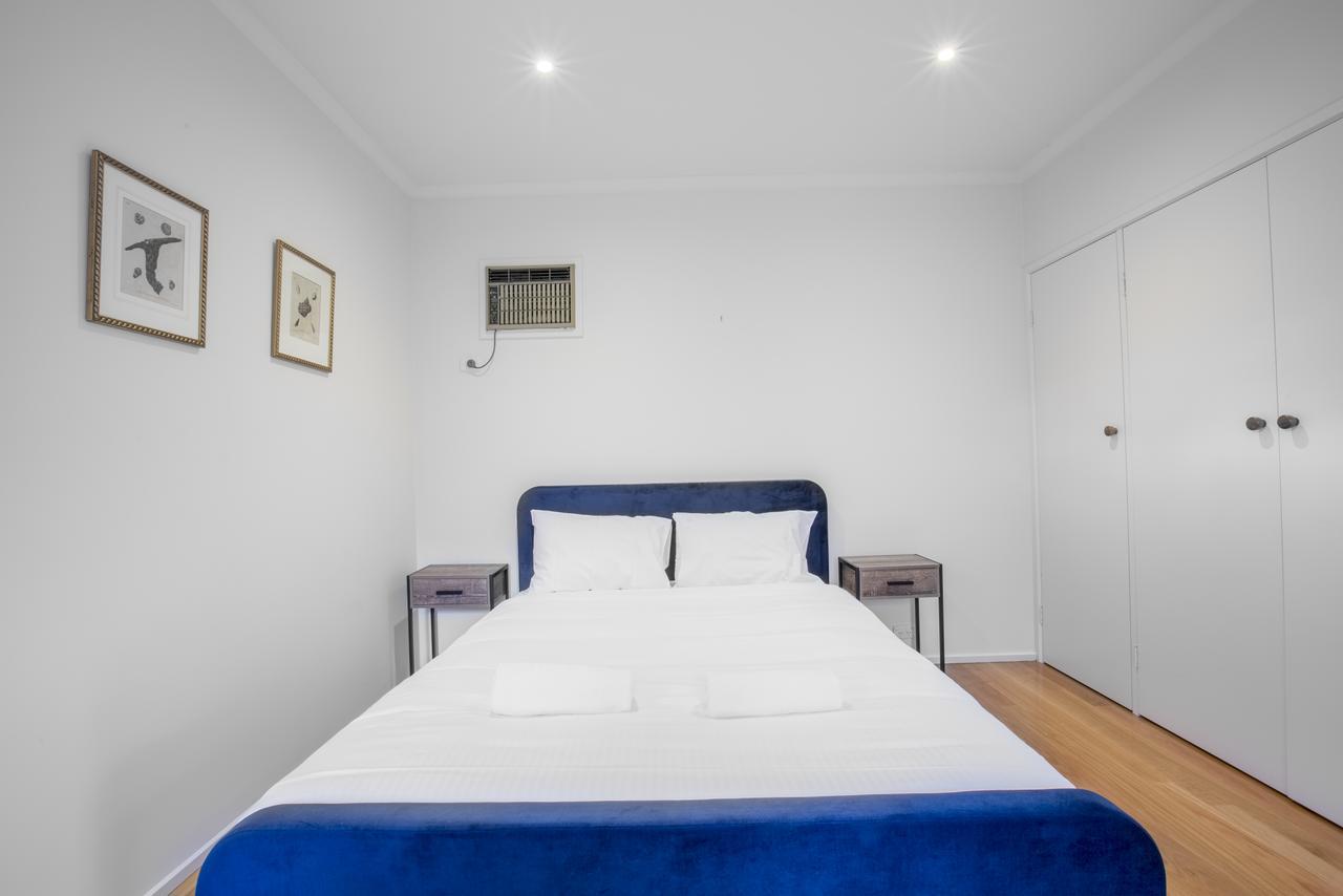 Lots Life Garden View Amazing Five Bedrooms Melbourne