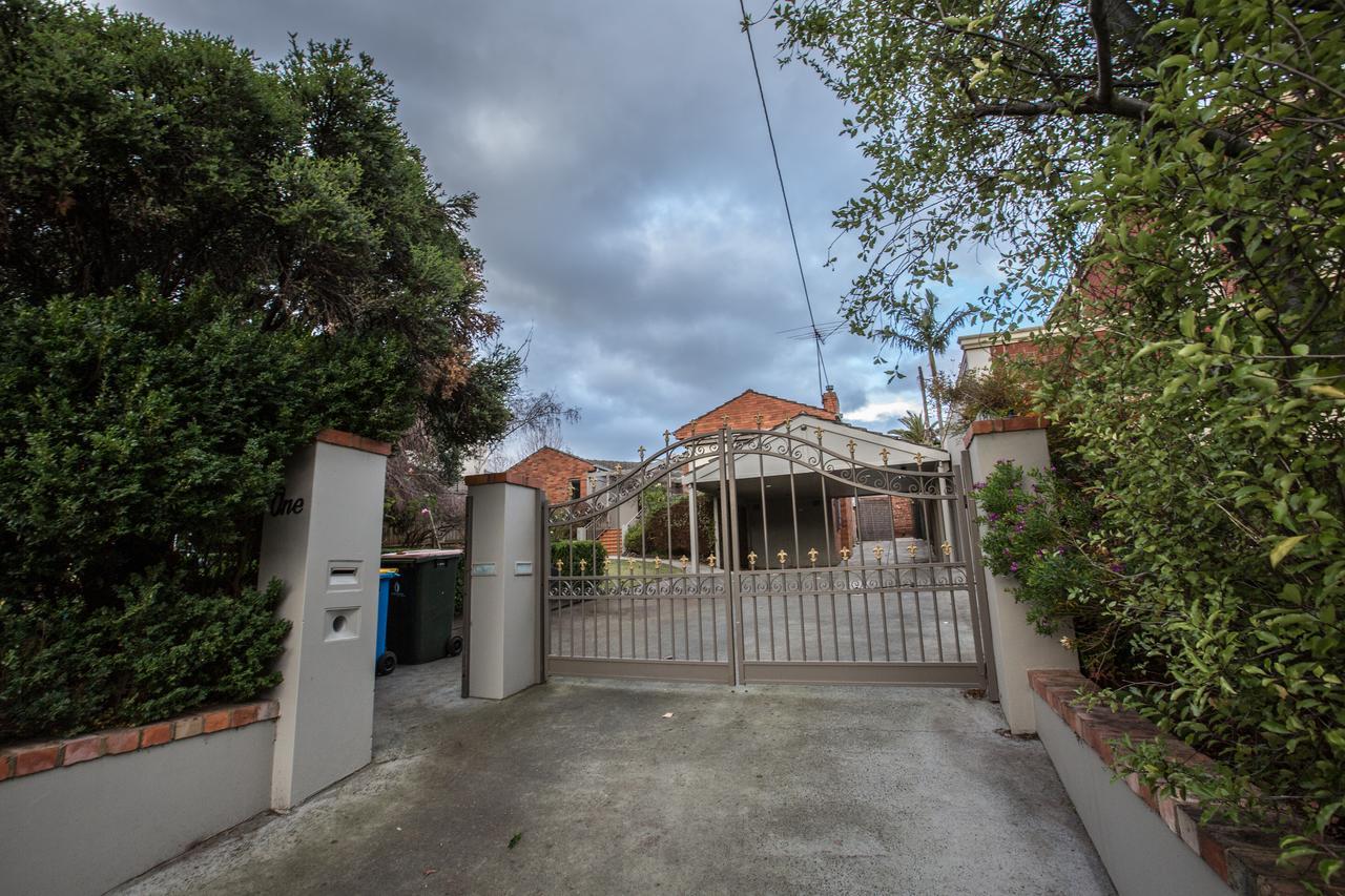 Lots Life Garden View Amazing Five Bedrooms