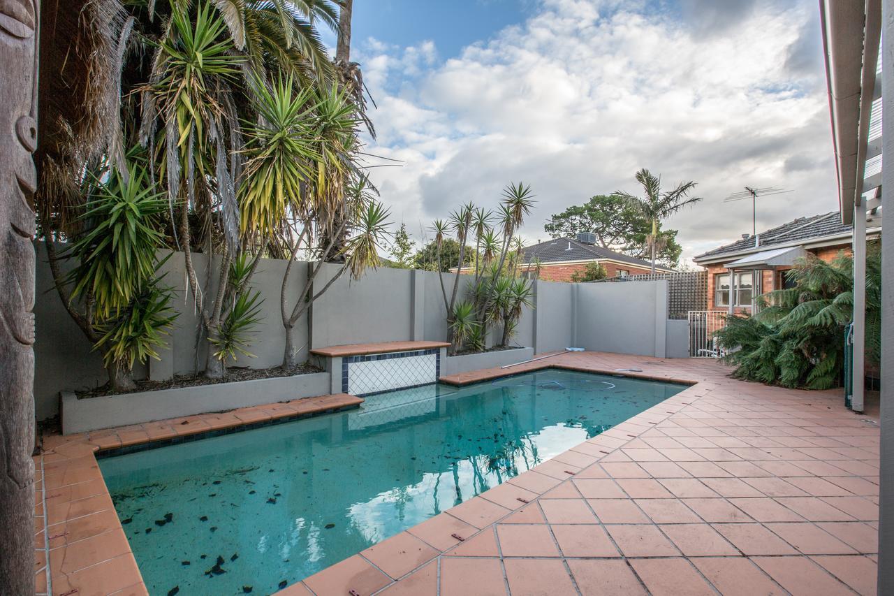 Lots Life Garden View Amazing Five Bedrooms Melbourne