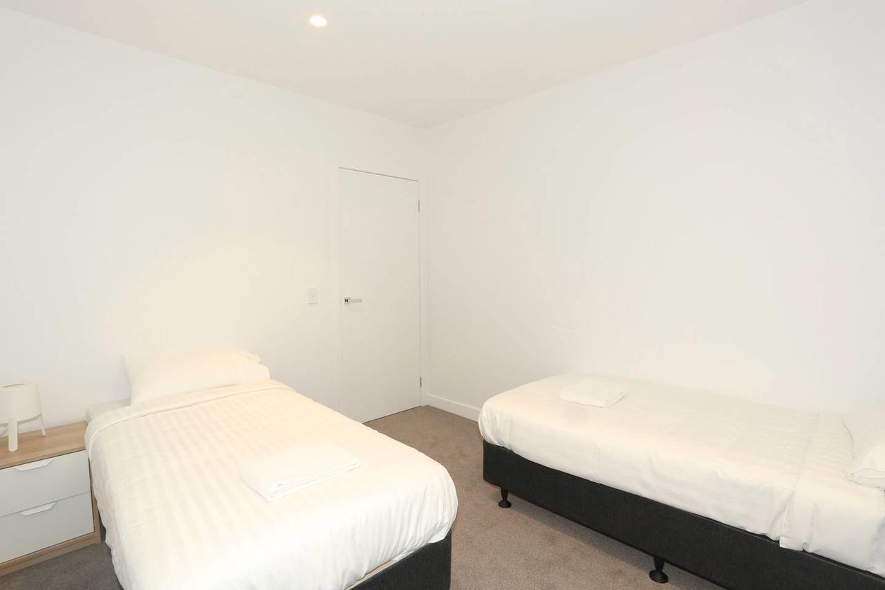 New 3 Bedrooms, Free Carpark & Wi-fi Apartment