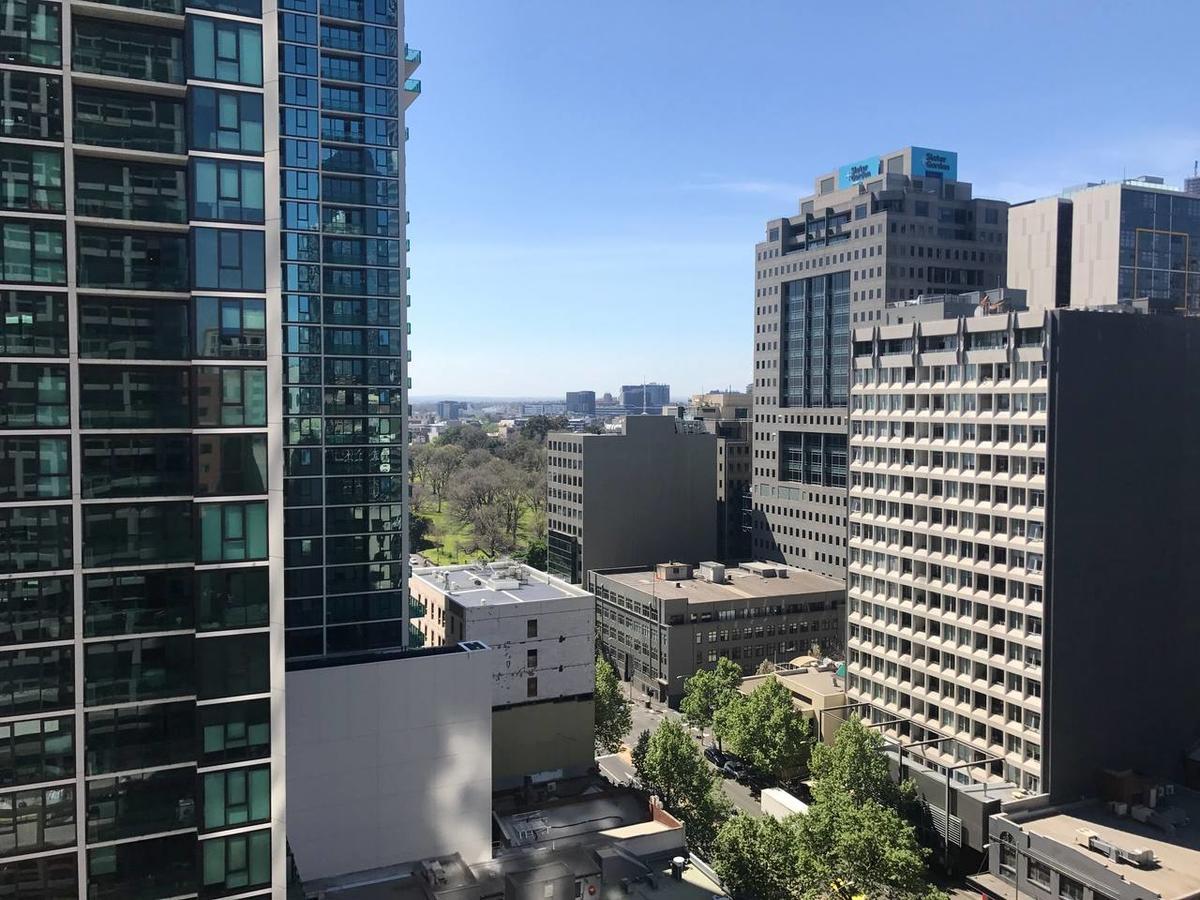 New 3 Bedrooms, Free Carpark & Wi-fi Apartment