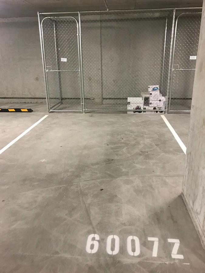 New 3 Bedrooms, Free Carpark & Wi-fi Melbourne
