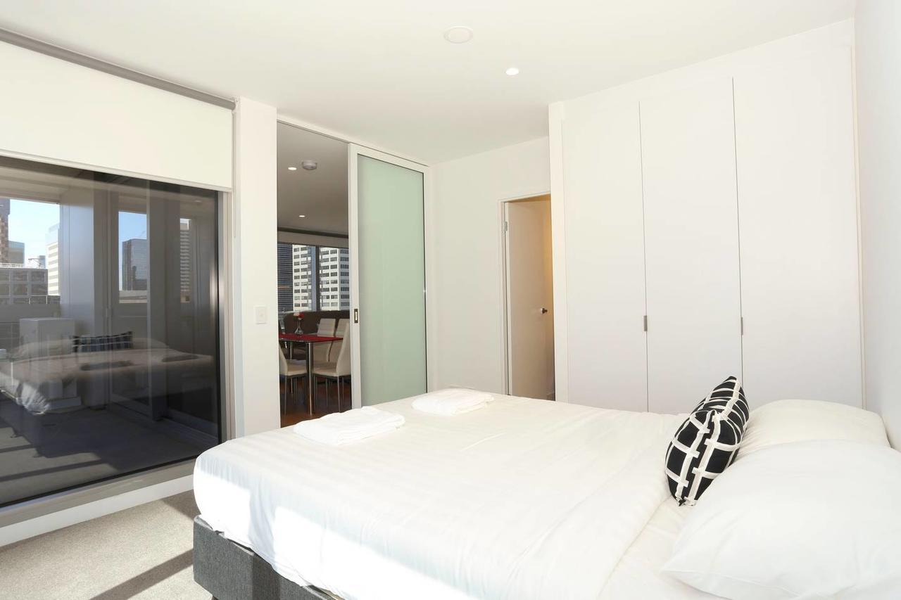 Apartment New 3 Bedrooms, Free Carpark & Wi-fi