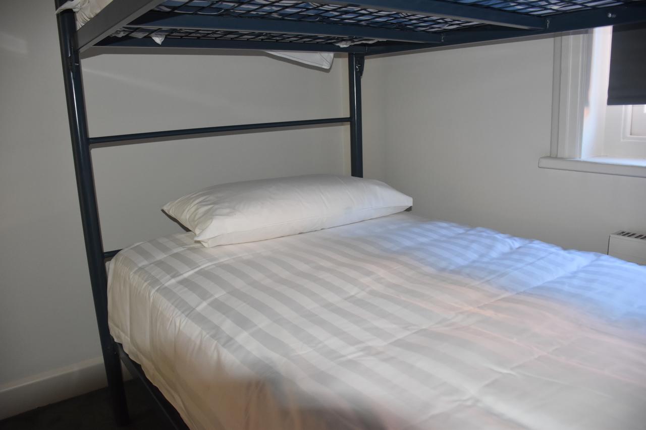 Hostel Hub *