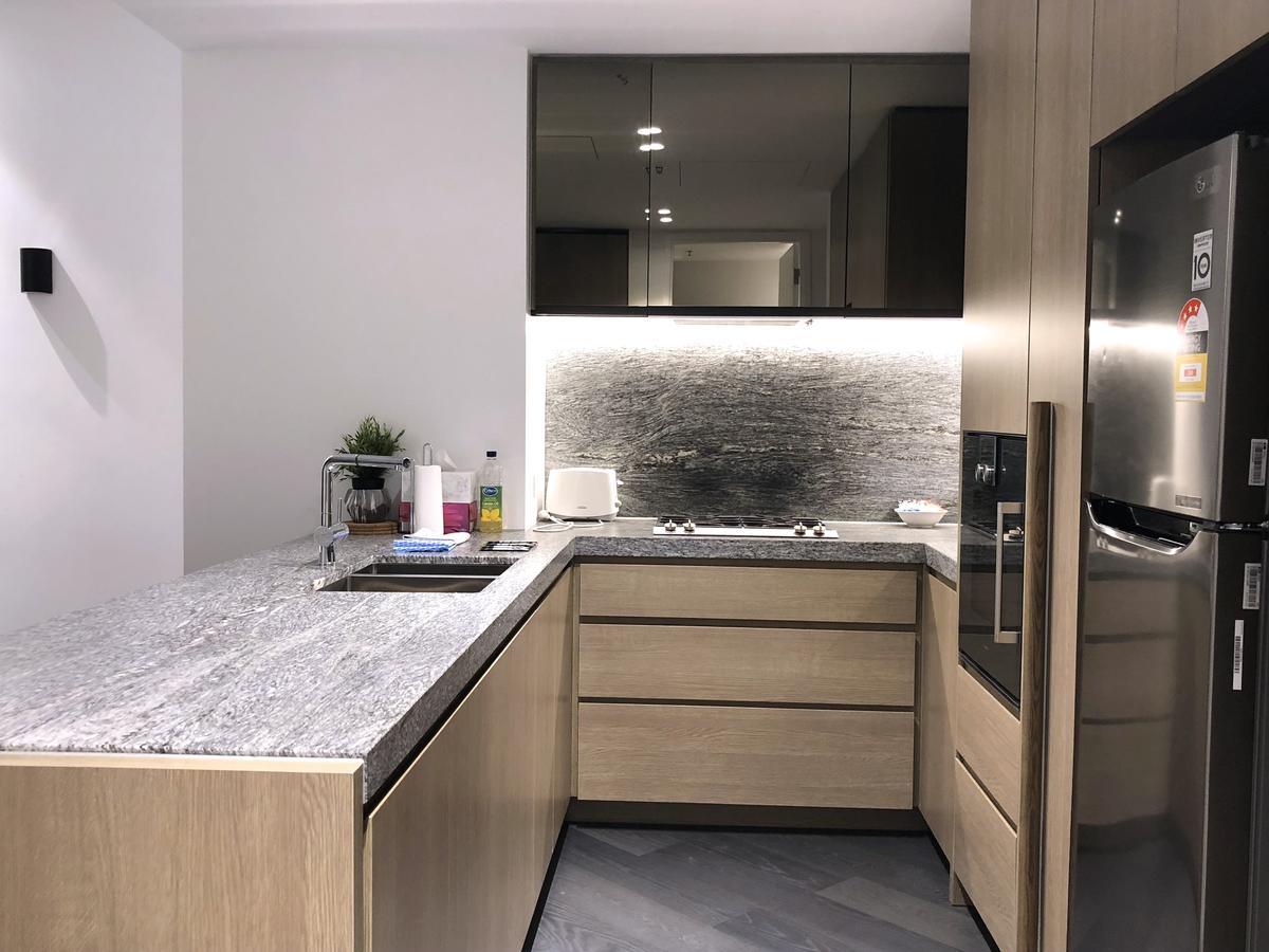 Apartment Pride Fawkner St Kilda Rd With Gym & Pool *